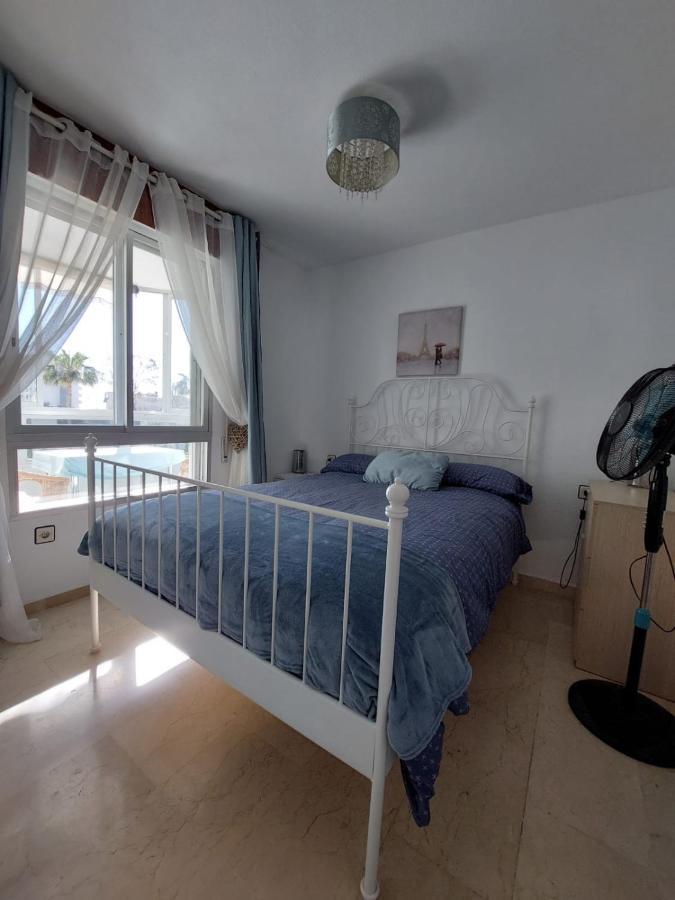 Lovely Apartment In Torremolinos Views Of The Sea, Pool, Terrace, Sofa Bed And Fully Equipped Kitchen Εξωτερικό φωτογραφία
